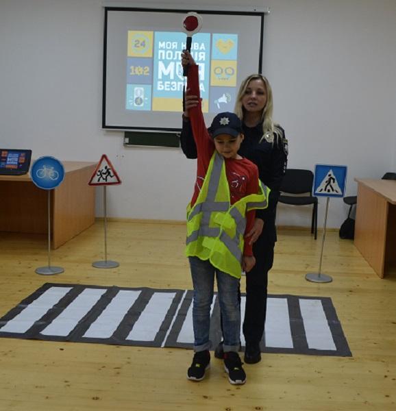 Світ дорожнього руху в розважально-ігровому форматі на Прикарпатському факультеті